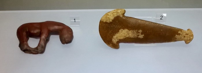 Amber horse and pendant